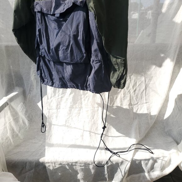 Colour Blocked Splash Jacket - Picture 4 of 13